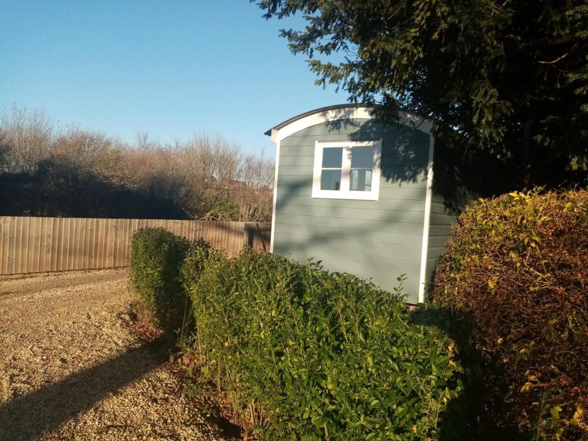 Yew Tree View Luxury Shepherd'S Hut Sturminster Newton Buitenkant foto